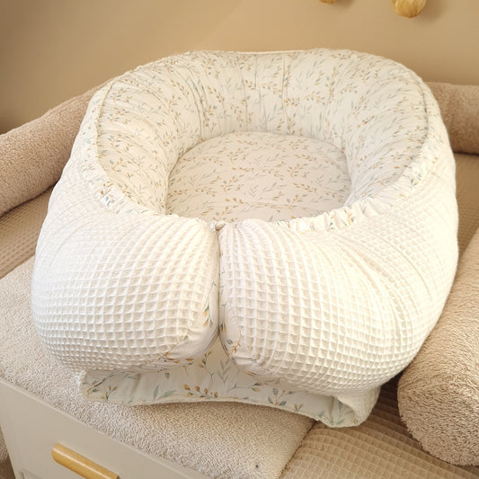 Willow cream baby nest