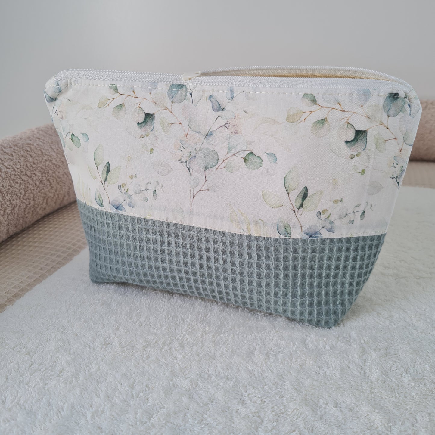 Cosmetic bag eucalyptus