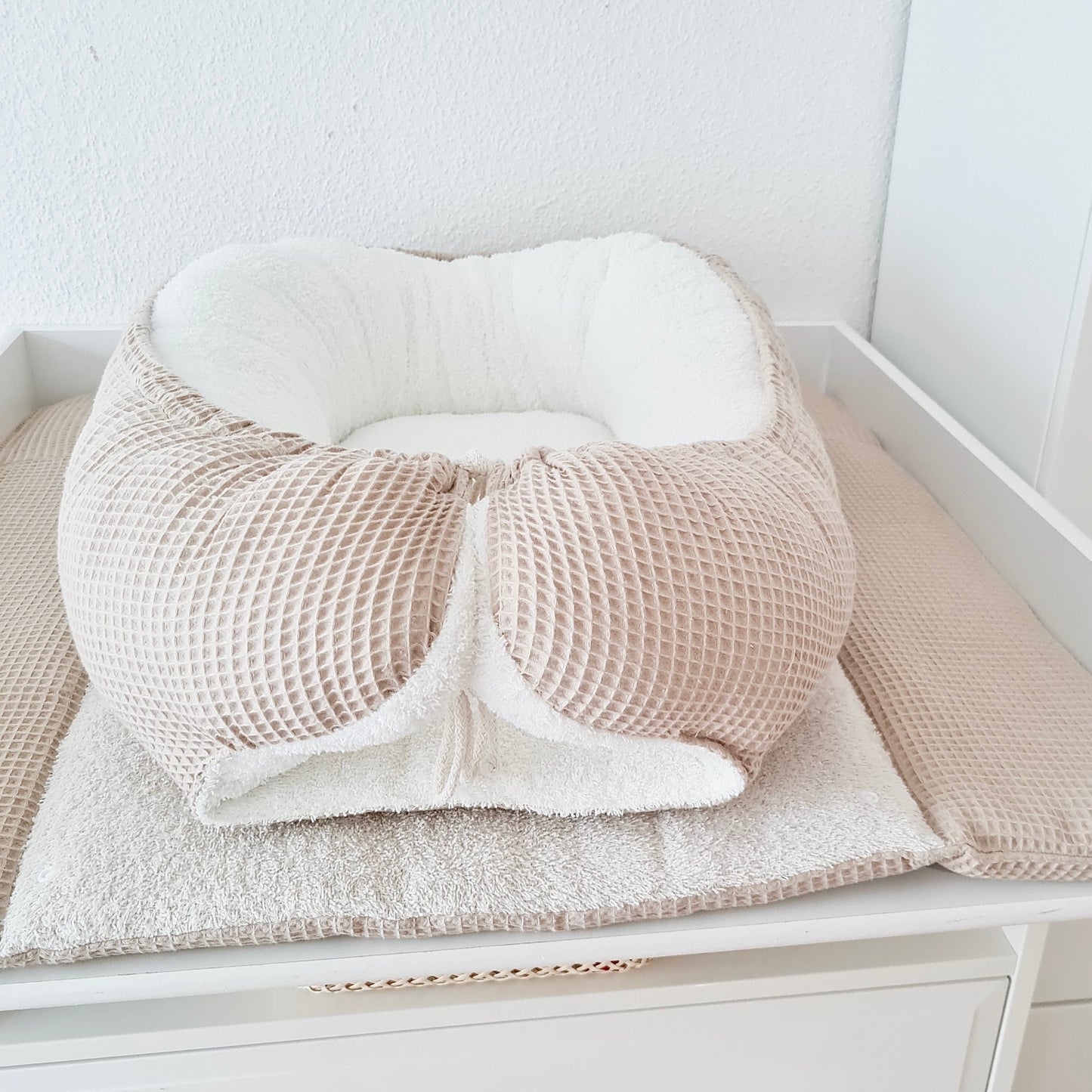 Baby nest beige/cream