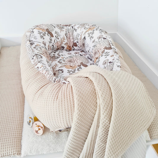 Baby nest Autumn Bouquet Beige